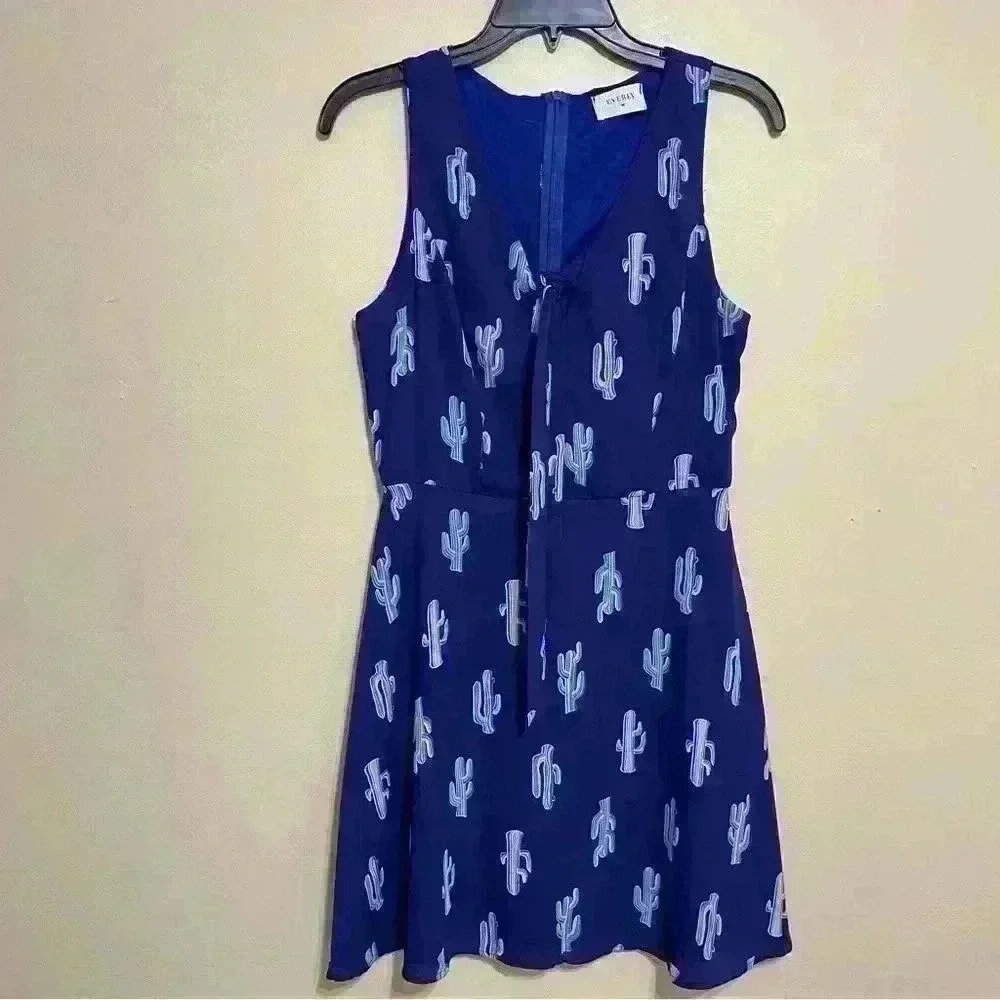 Everly Women's Cactus Print Skater Dress Size Small Sleeveless Tie Neck Lined - Picture 2 of 11